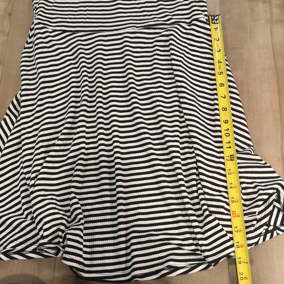 Mossimo skater dress - Picture 4 of 4